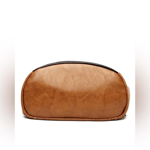 New Backpack, Shoulder Bag - Picture 4 of 8